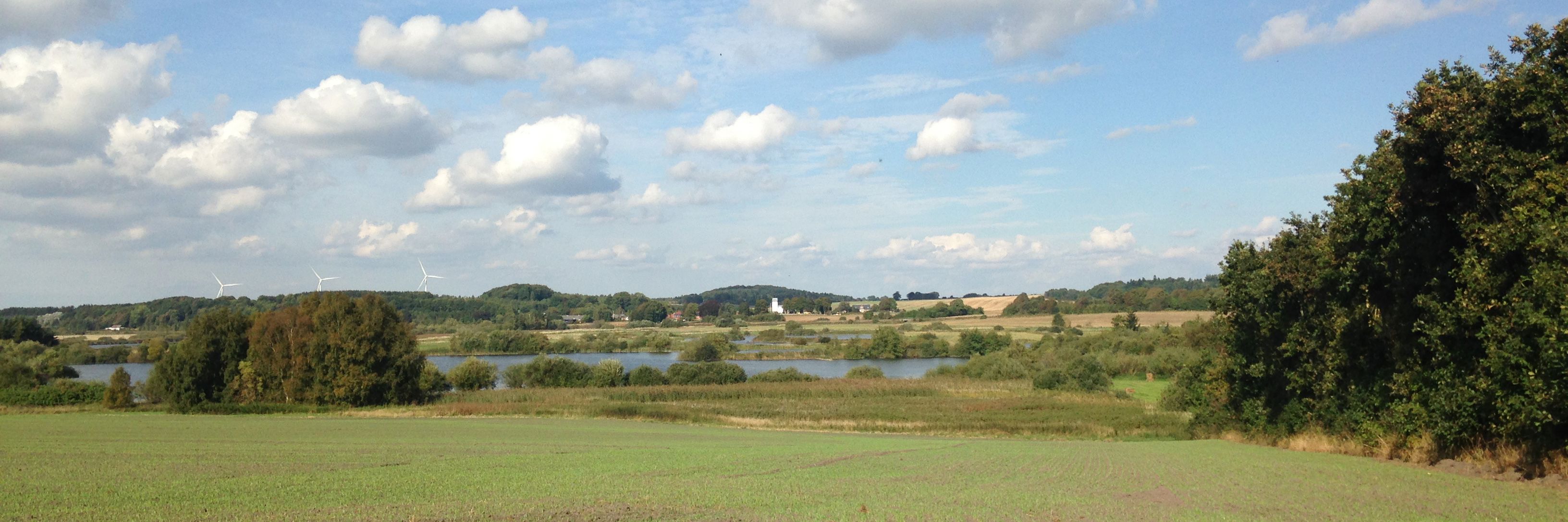 Marker og sø ved Øster Bjerregrav